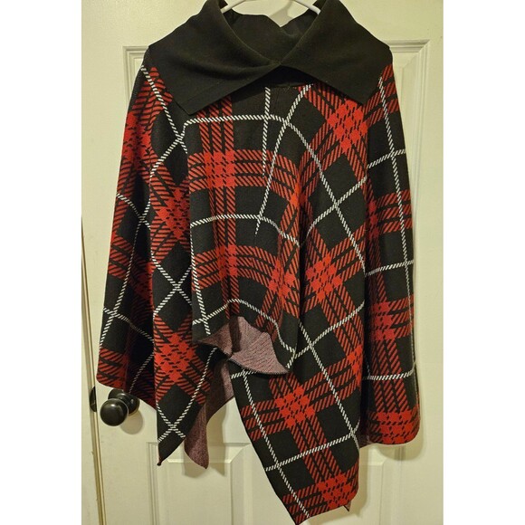 Plaid Poncho Red and Black Womens Large - Picture 1 of 4